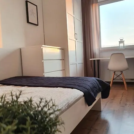Duzy Apartament 16 Pietro Z Widokiem Na Morze I Miasto Apartment