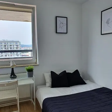 Apartament Duży Apartament 16 piętro z widokiem na morze i miasto