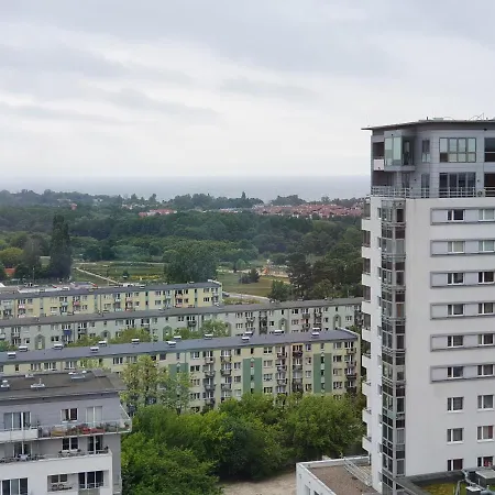 Duży Apartament 16 piętro z widokiem na morze i miasto Apartament *